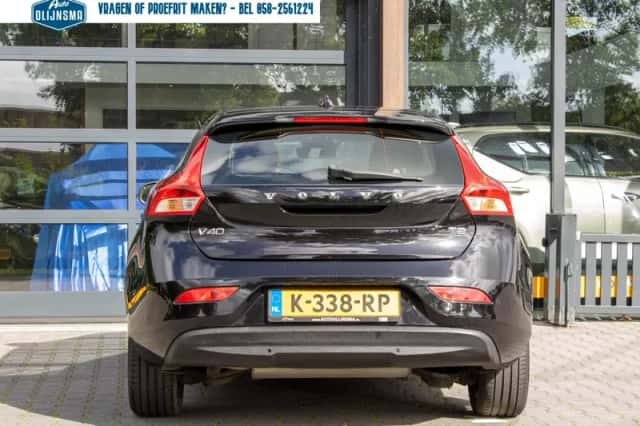 Volvo V40 (2019) thumbnail 5