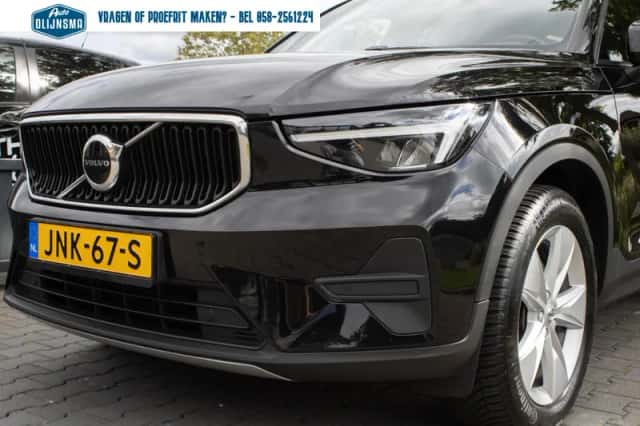 Volvo XC40 (2022) thumbnail 4