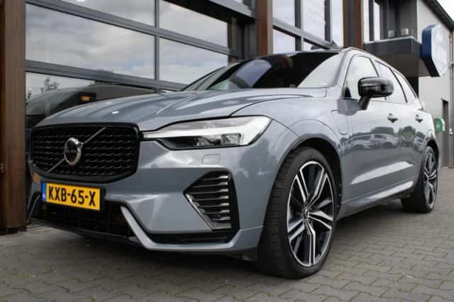 Volvo XC60 (2023) thumbnail 6