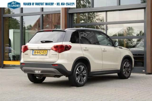 Suzuki Vitara (2018) thumbnail 5