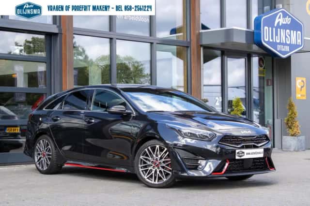 Kia ProCeed (2023) thumbnail 1