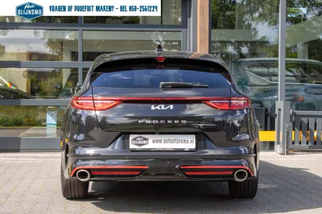 Kia ProCeed (2023) thumbnail 5