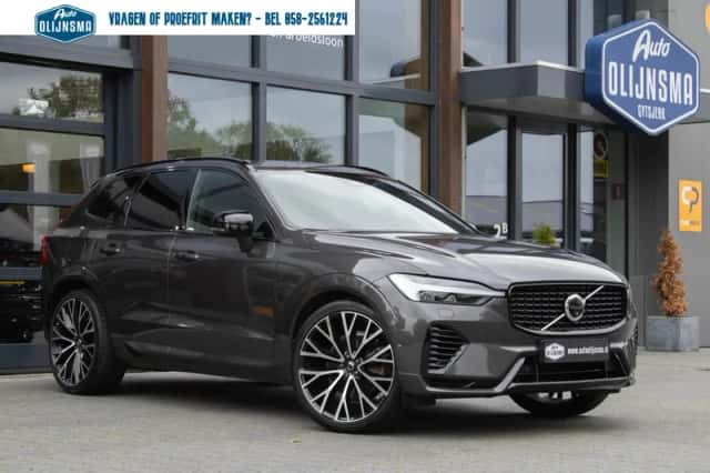 Volvo XC60 (2022) thumbnail 1