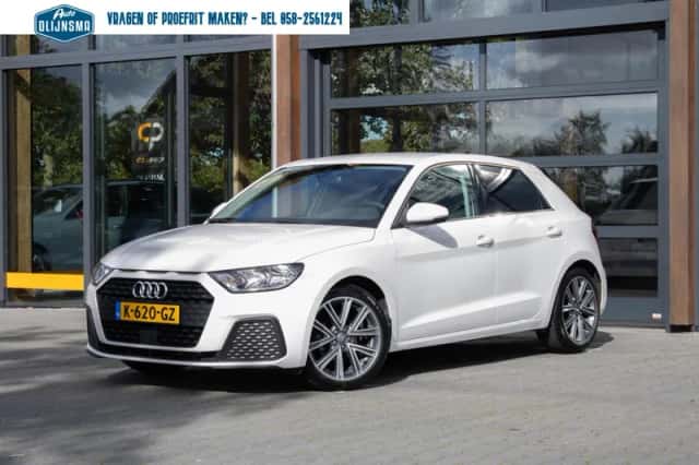 Audi A1 (2021) thumbnail 3