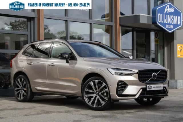 Volvo XC60 (2023) thumbnail 1