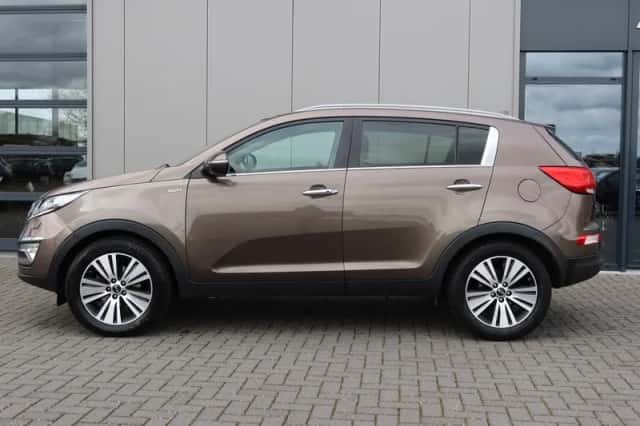 Kia Sportage (2014) thumbnail 3