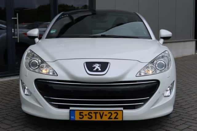 Peugeot RCZ (2013) thumbnail 2