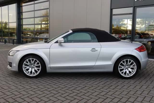 Audi TT (2007) thumbnail 4