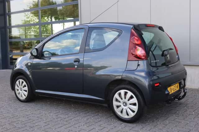 Peugeot 107 (2012) thumbnail 4
