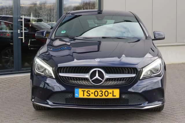 Mercedes-Benz CLA-Klasse (2018) thumbnail 2