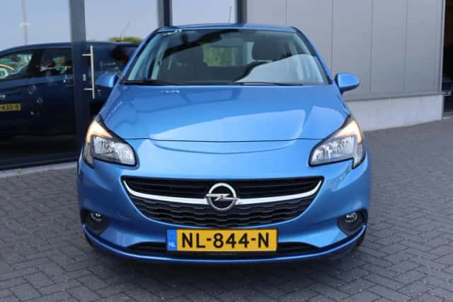 Opel Corsa (2016) thumbnail 2