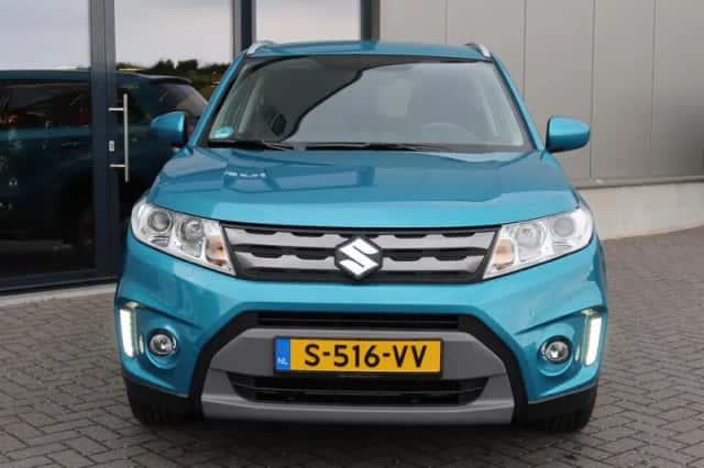 Suzuki Vitara (2017) thumbnail 2