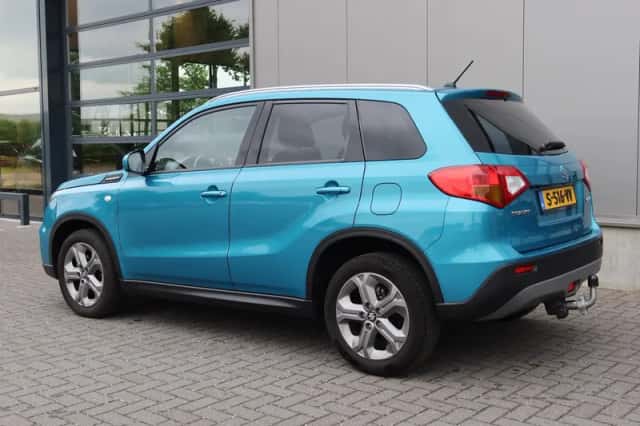 Suzuki Vitara (2017) thumbnail 4