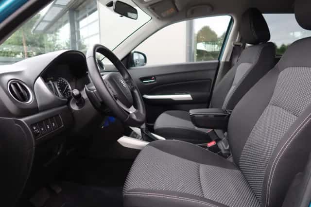 Suzuki Vitara (2017) thumbnail 5