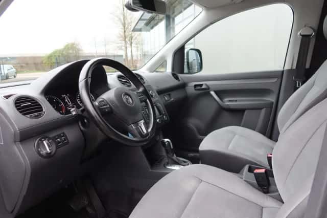 Volkswagen Caddy (2015) thumbnail 6