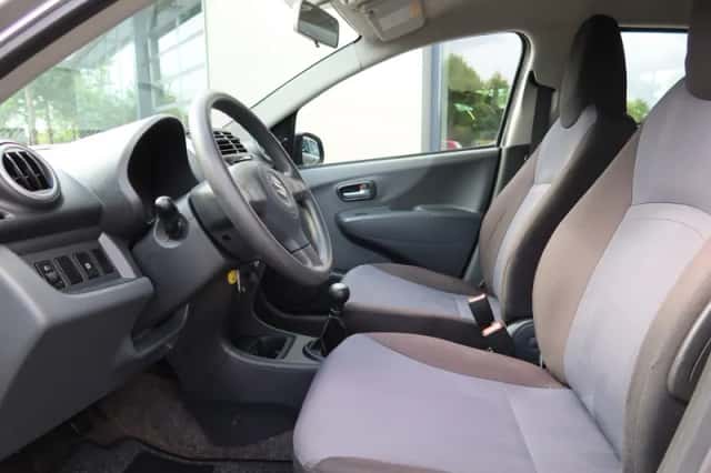 Suzuki Alto (2013) thumbnail 5