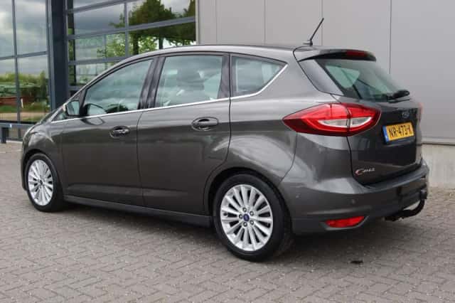 Ford C-Max (2017) thumbnail 4