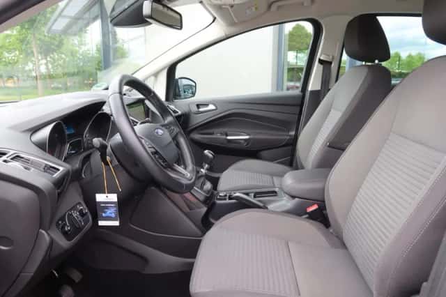 Ford C-Max (2017) thumbnail 5