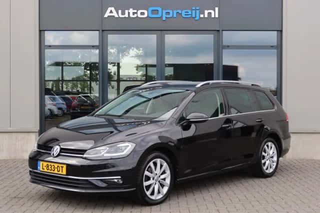 Volkswagen Golf (2020) thumbnail 1