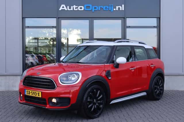 MINI Countryman (2018) thumbnail 1