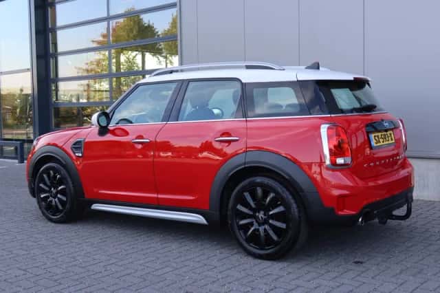MINI Countryman (2018) thumbnail 4