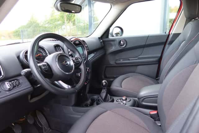 MINI Countryman (2018) thumbnail 6