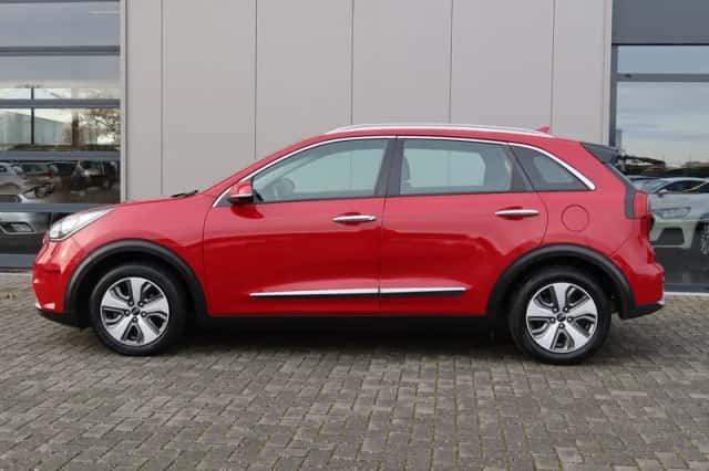 Kia Niro (2017) thumbnail 3
