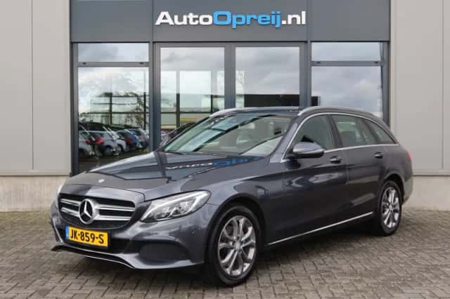 Mercedes-Benz C-Klasse (2016) thumbnail 1