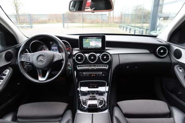 Mercedes-Benz C-Klasse (2016) thumbnail 5
