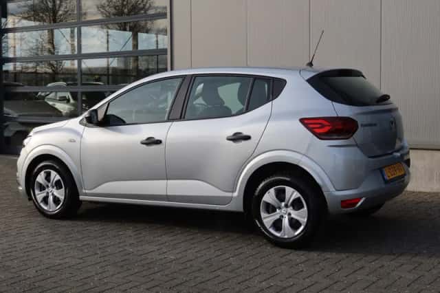Dacia Sandero (2021) thumbnail 4