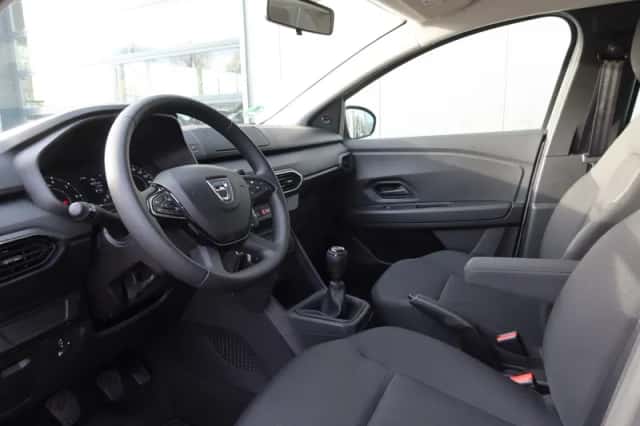 Dacia Sandero (2021) thumbnail 6
