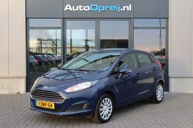 Ford Fiesta (2015) thumbnail 1