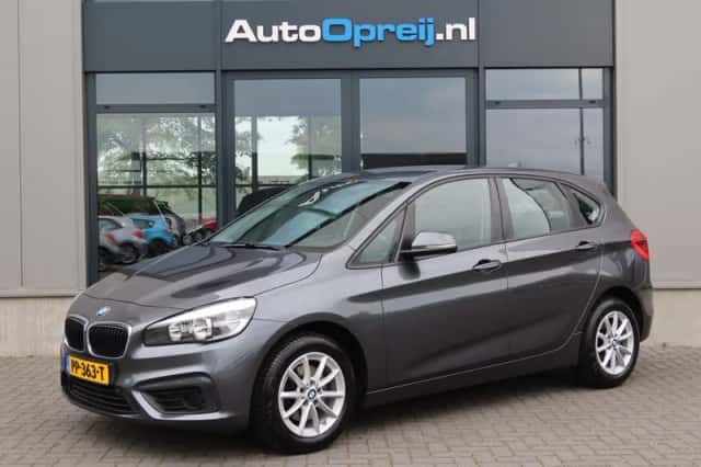 BMW 2-Serie Active Tourer (2017) thumbnail 1