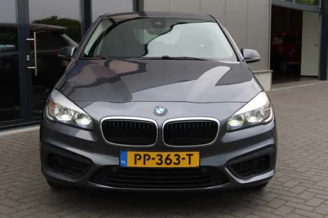 BMW 2-Serie Active Tourer (2017) thumbnail 2