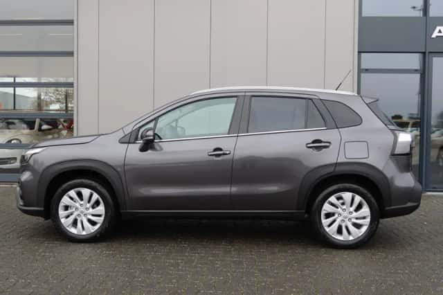 Suzuki S-Cross (2026) thumbnail 3