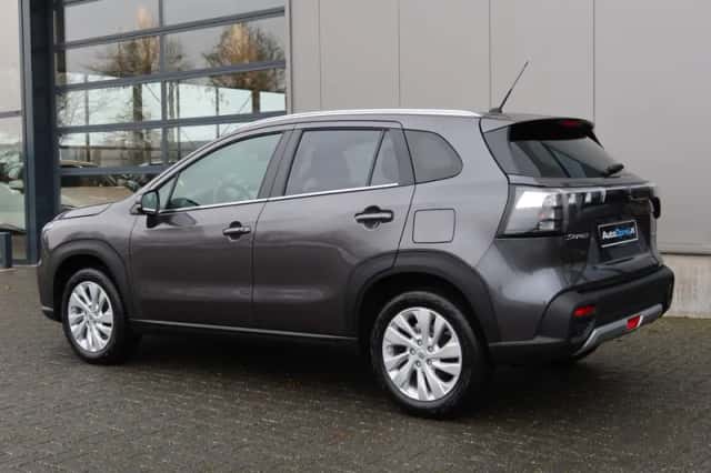 Suzuki S-Cross (2026) thumbnail 4