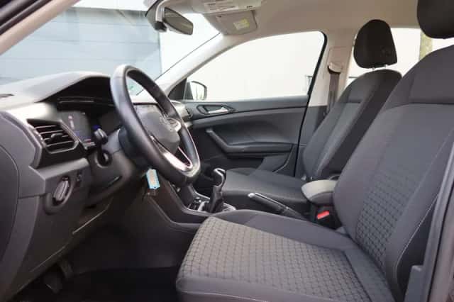 Volkswagen T-Cross (2023) thumbnail 5