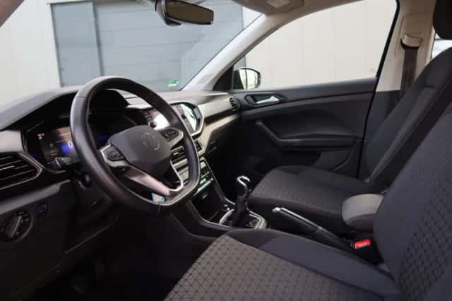 Volkswagen T-Cross (2023) thumbnail 6