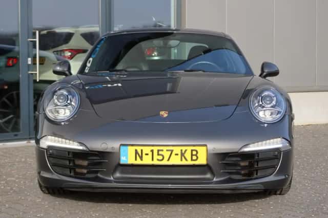 Porsche 911 (2012) thumbnail 2