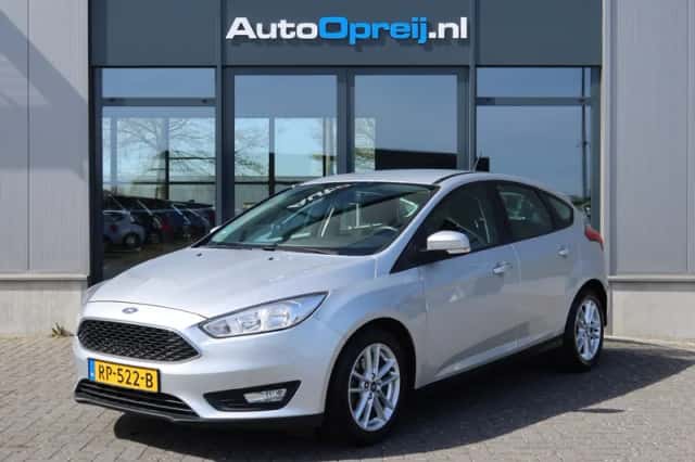Ford Focus (2018) thumbnail 1