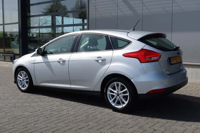 Ford Focus (2018) thumbnail 4