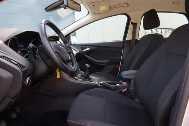 Ford Focus (2018) thumbnail 5