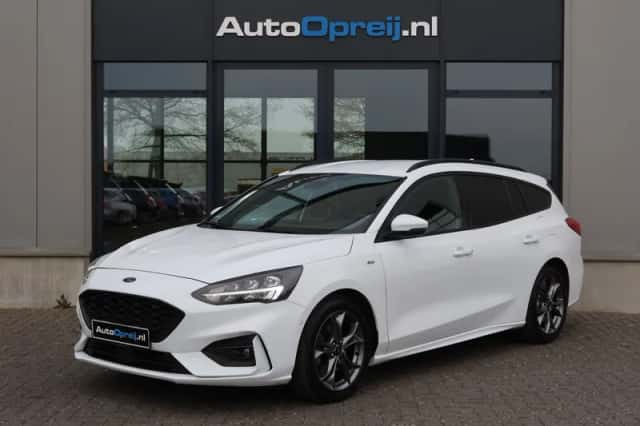 Ford Focus (2019) thumbnail 1
