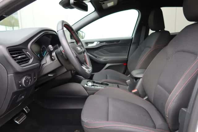 Ford Focus (2019) thumbnail 5