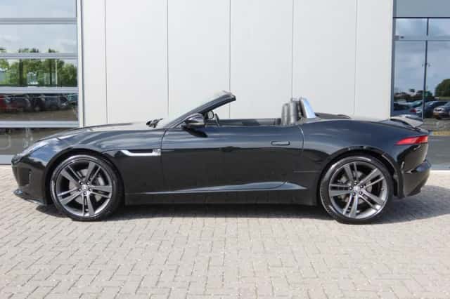 Jaguar F-Type (2014) thumbnail 3