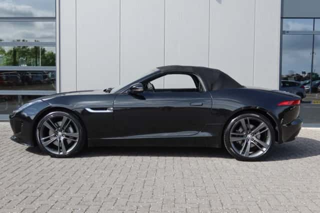Jaguar F-Type (2014) thumbnail 4