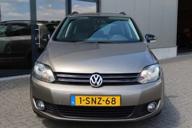 Volkswagen Golf Plus (2012) thumbnail 2