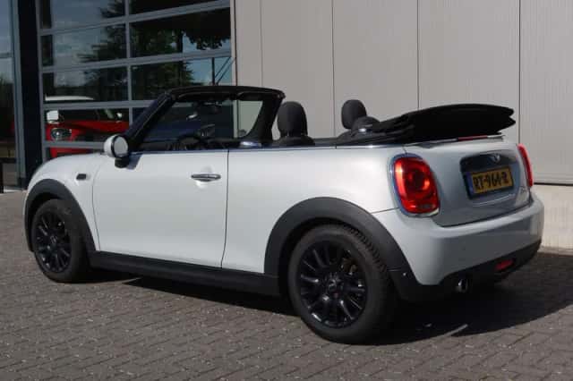 MINI Cooper (2018) thumbnail 5