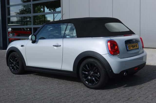 MINI Cooper (2018) thumbnail 6
