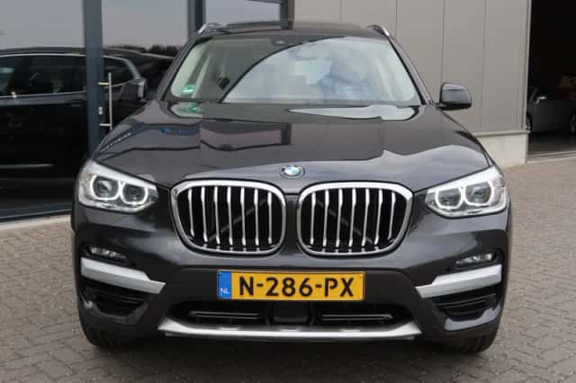 BMW X3 (2020) thumbnail 2